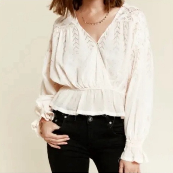 Free People Tops - Free people peasant blouse